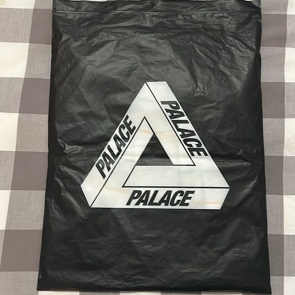 PALACE - The Stripe is Right T - Men’s M - Picture 2 of 7